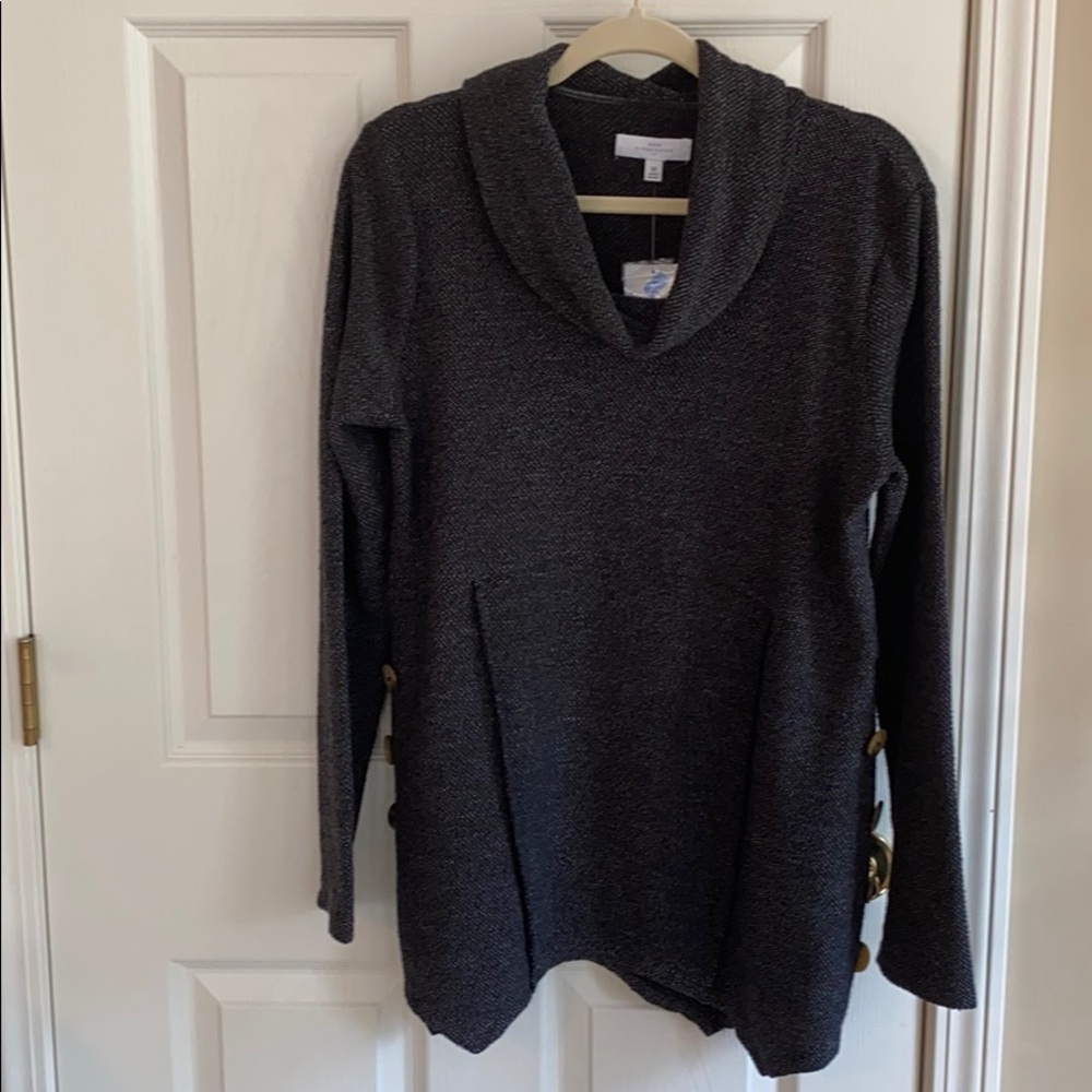 Women’s Medium New Direction cowl neck pullover!